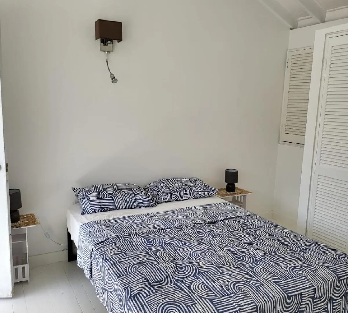 Rosie'S Holiday Home Gros Islet 0*,